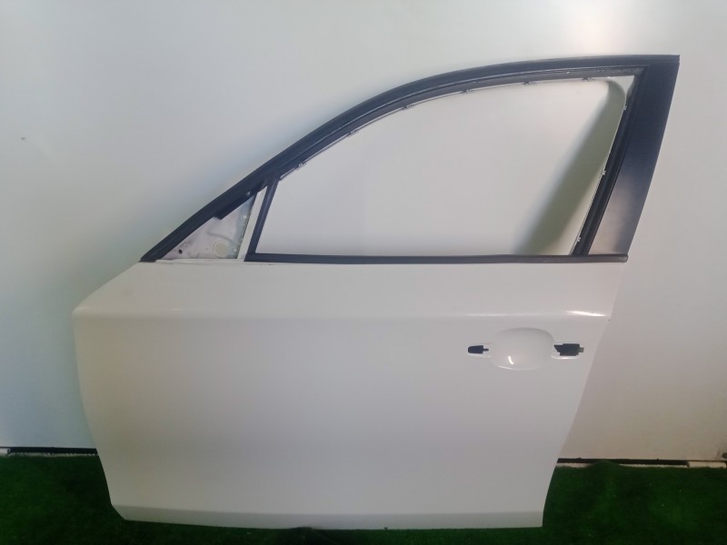 Recambio de puerta delantera izquierda para bmw serie 1 berlina (e81/e87) 2.0 16v referencia OEM IAM   