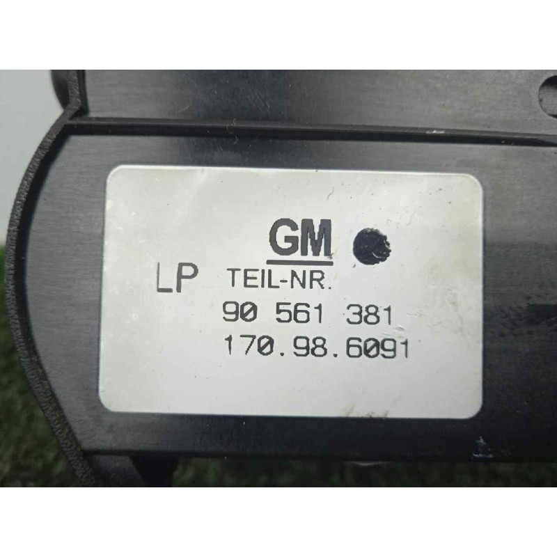 Recambio de interruptor luces para opel astra g berlina 1.6 referencia OEM IAM 90561381 1.ANTINIEBLAS 