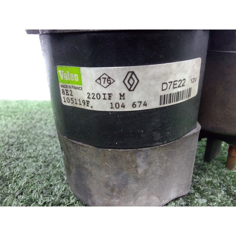 Recambio de motor arranque para renault scenic (ja..) 1.4 cat referencia OEM IAM D7E22 VALEO 8.DIENTES