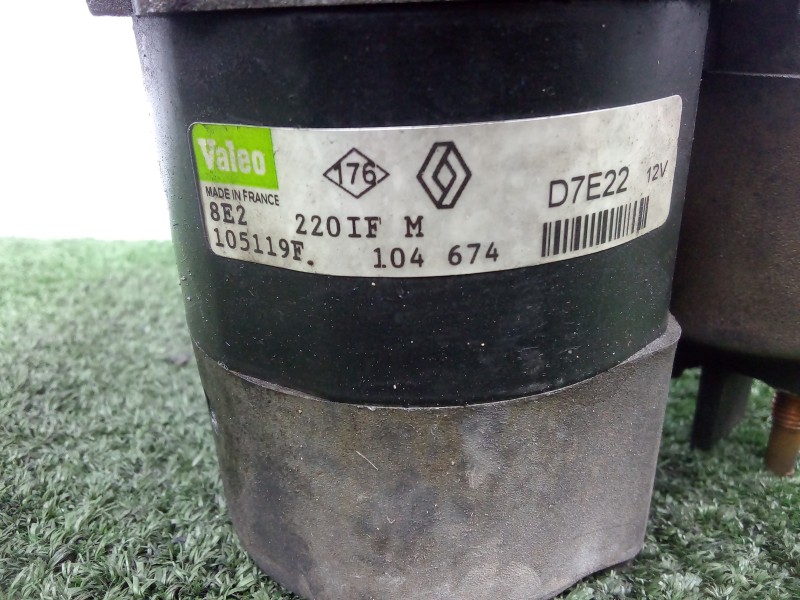 Recambio de motor arranque para renault scenic (ja..) 1.4 cat referencia OEM IAM D7E22 VALEO 8.DIENTES