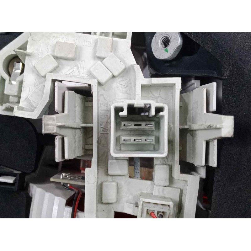 Recambio de piloto trasero izquierdo para volvo s60 lim. 2.0 diesel cat referencia OEM IAM 30796267  