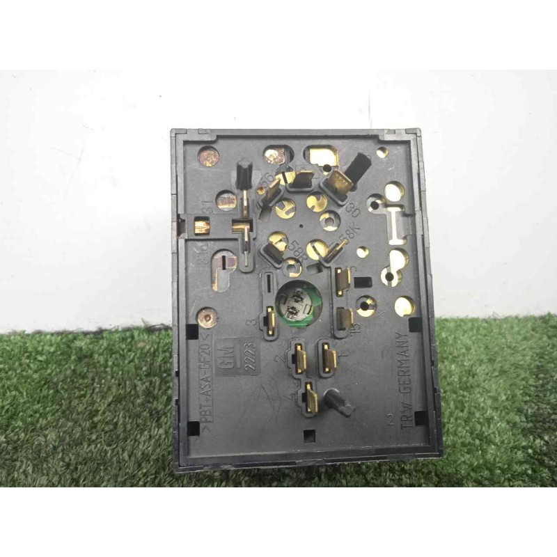 Recambio de interruptor luces para opel astra g berlina 1.6 referencia OEM IAM 90561381 1.ANTINIEBLAS 