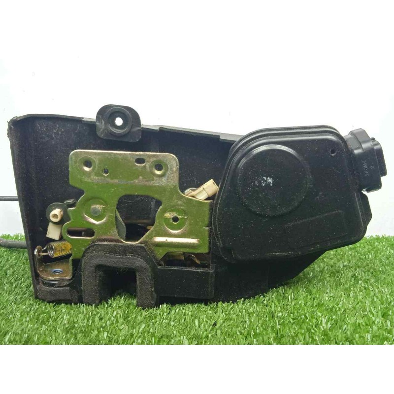 Recambio de cerradura puerta delantera izquierda para hyundai elantra (xd) 2.0 crdi cat referencia OEM IAM NOTIENEREFERENCIA 5.P