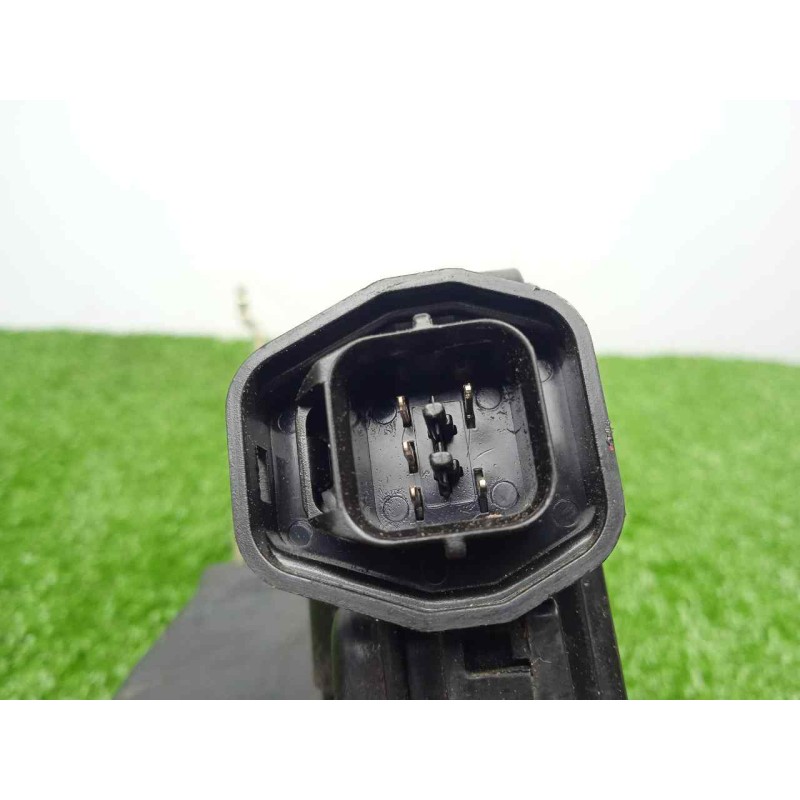 Recambio de cerradura puerta delantera derecha para hyundai elantra (xd) 2.0 crdi cat referencia OEM IAM  5.PINES 