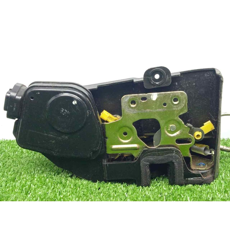 Recambio de cerradura puerta delantera derecha para hyundai elantra (xd) 2.0 crdi cat referencia OEM IAM  5.PINES 