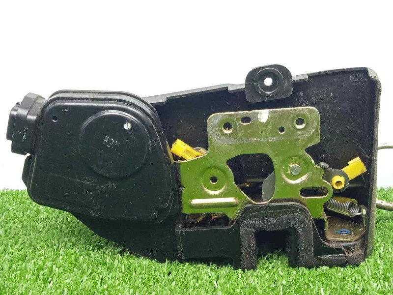 Recambio de cerradura puerta delantera derecha para hyundai elantra (xd) 2.0 crdi cat referencia OEM IAM  5.PINES 