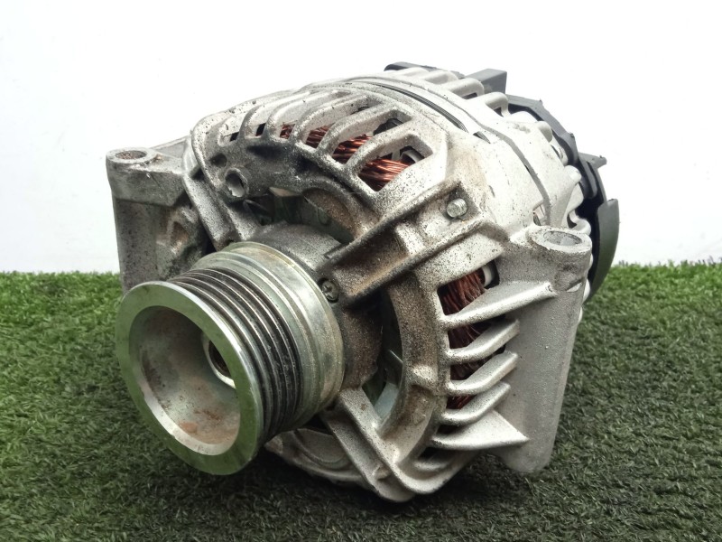 Recambio de alternador para renault megane i (ba0/1_) 1.6 e (ba0f, ba0s) referencia OEM IAM CGB13754 POLEA.FIJA - 6.CANALES 105A