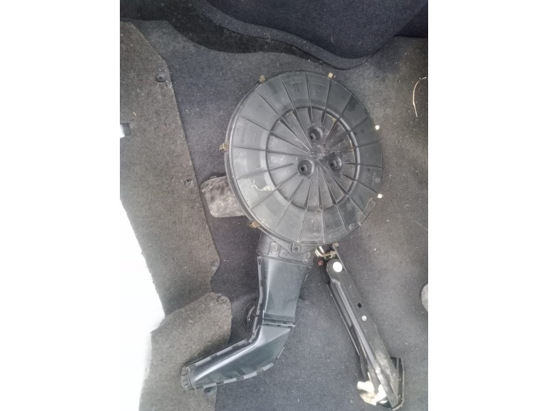 Recambio de filtro aire para opel kadett e 1.6 referencia OEM IAM 90232145  