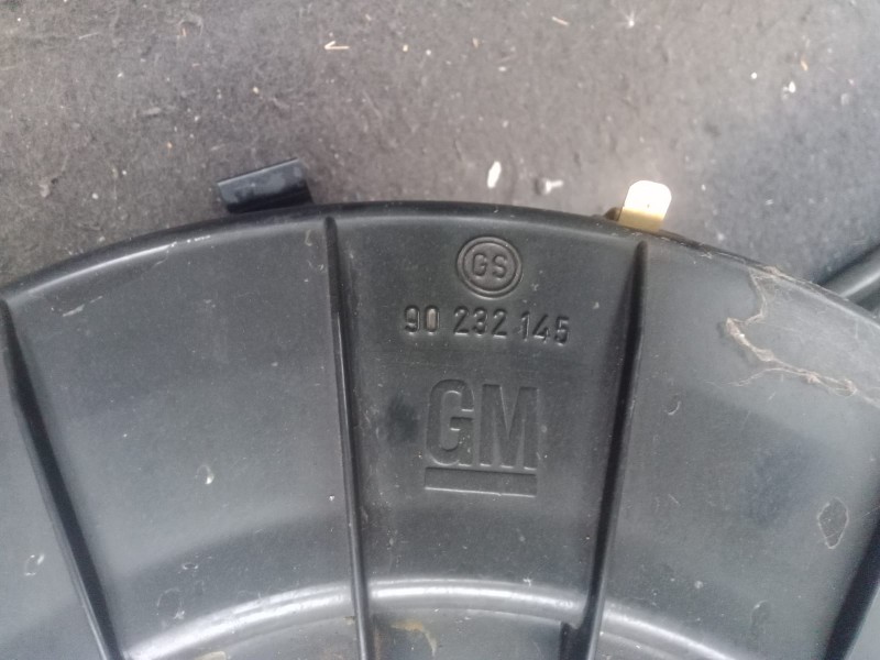 Recambio de filtro aire para opel kadett e 1.6 referencia OEM IAM 90232145  