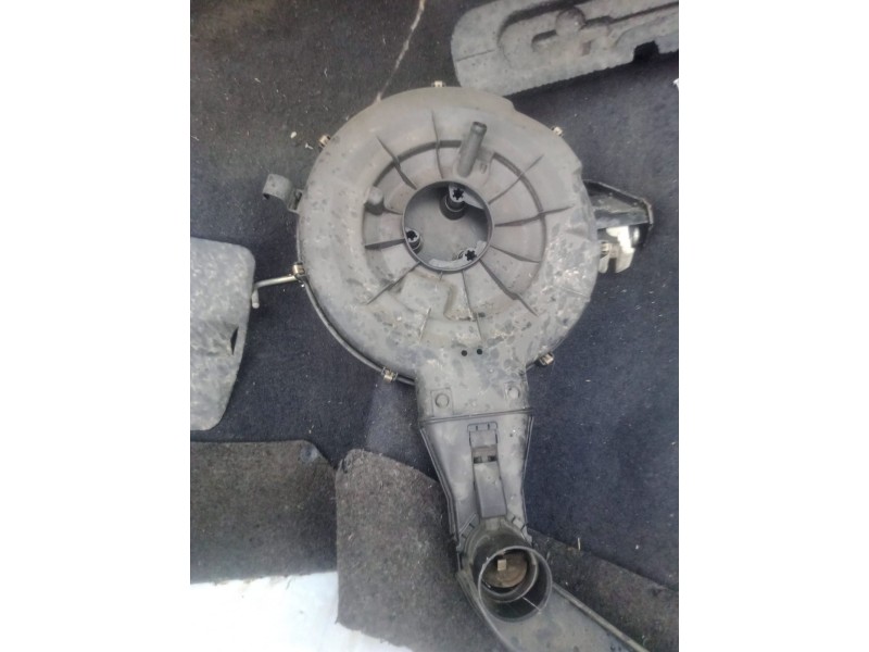 Recambio de filtro aire para opel kadett e 1.6 referencia OEM IAM 90232145  