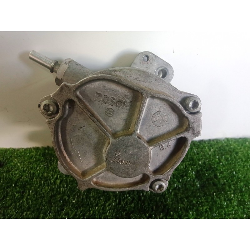 Recambio de depresor freno / bomba vacio para peugeot 508 2.0 16v hdi fap referencia OEM IAM 1A23017  