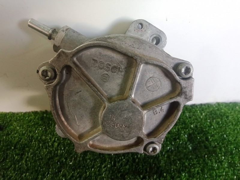 Recambio de depresor freno / bomba vacio para peugeot 508 2.0 16v hdi fap referencia OEM IAM 1A23017  