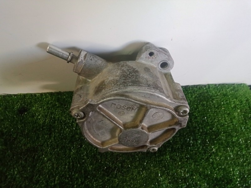 Recambio de depresor freno / bomba vacio para peugeot 508 2.0 16v hdi fap referencia OEM IAM 1A23017  