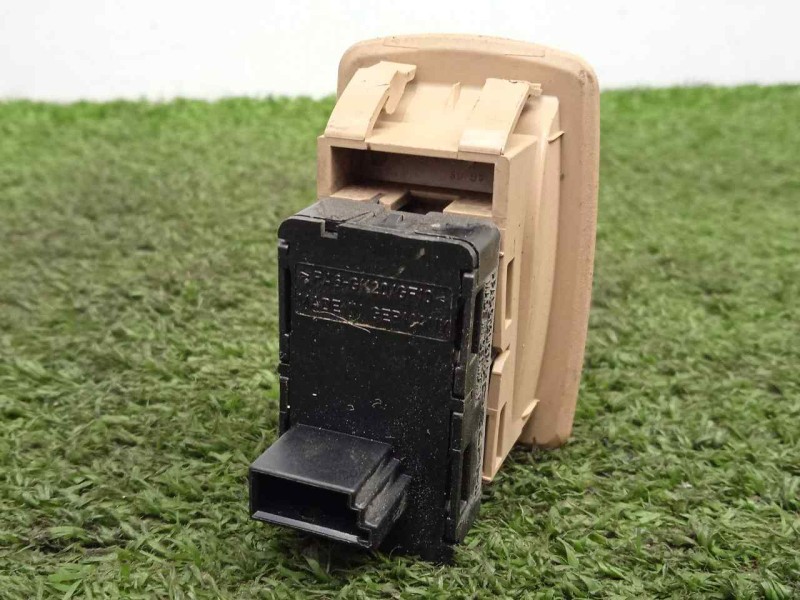 Recambio de mando elevalunas trasero izquierdo para bmw x3 (e83) 2.0 turbodiesel cat referencia OEM IAM 3445654  