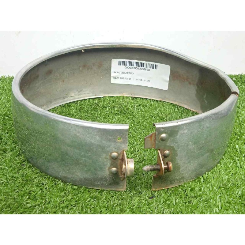 Recambio de faro izquierdo para seat 600 600 d referencia OEM IAM  SOLO.BISEL - CON.TARA CROMADO - AMBOS.LADOS