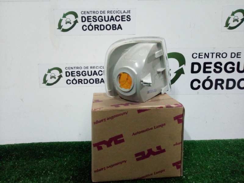 Recambio de piloto delantero izquierdo para peugeot 405 berlina referencia OEM IAM 14541581  BLANCO