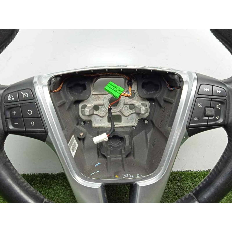 Recambio de volante para volvo s60 lim. 2.0 diesel cat referencia OEM IAM 31250592 CUERO 