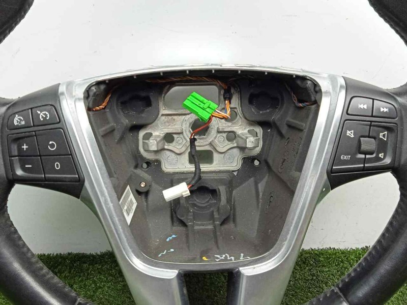 Recambio de volante para volvo s60 lim. 2.0 diesel cat referencia OEM IAM 31250592 CUERO 