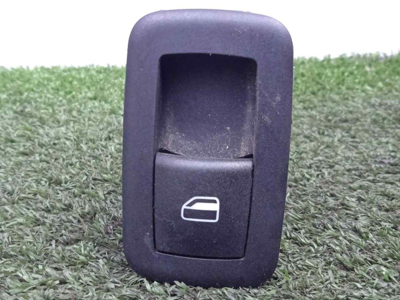 Recambio de mando elevalunas trasero izquierdo para fiat freemont (345) 2.0 16v multijet cat referencia OEM IAM 56046832AB  