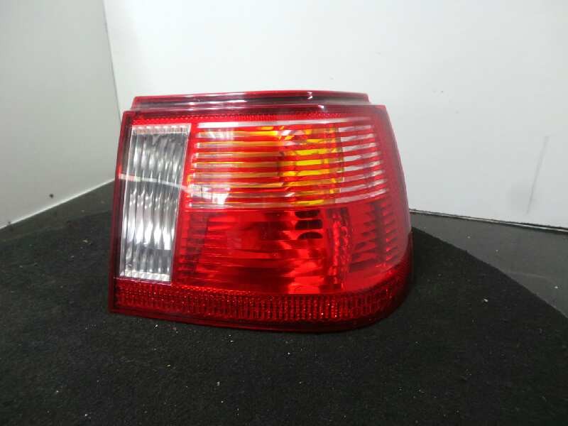 Recambio de piloto trasero derecho para seat ibiza (6k1) 1.4 referencia OEM IAM  EXTERIOR 6K1.