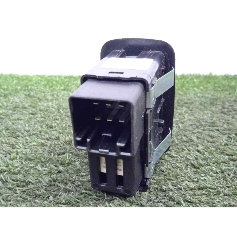 Recambio de mando elevalunas trasero izquierdo para fiat freemont (345) 2.0 16v multijet cat referencia OEM IAM 56046832AB  