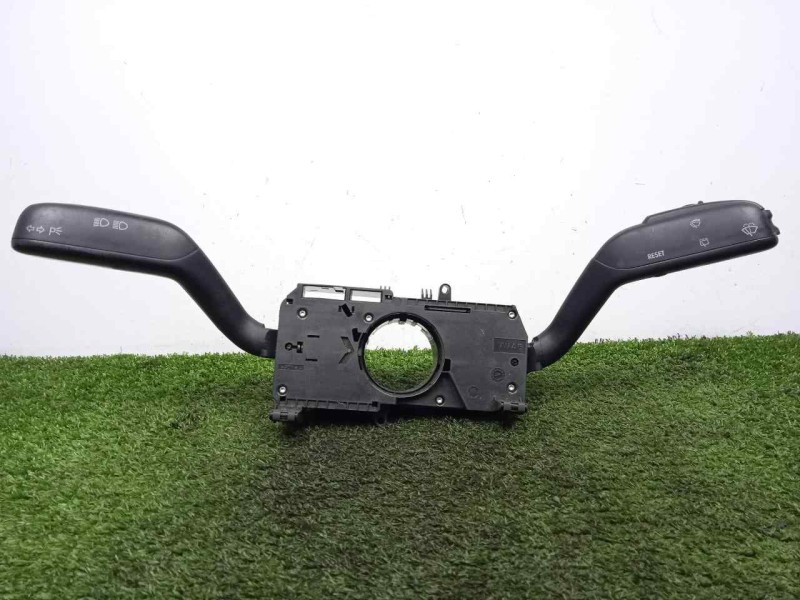 Recambio de mando luces para skoda fabia (5j2 ) 1.2 referencia OEM IAM 7H0953503BL MANDO.DOBLE 