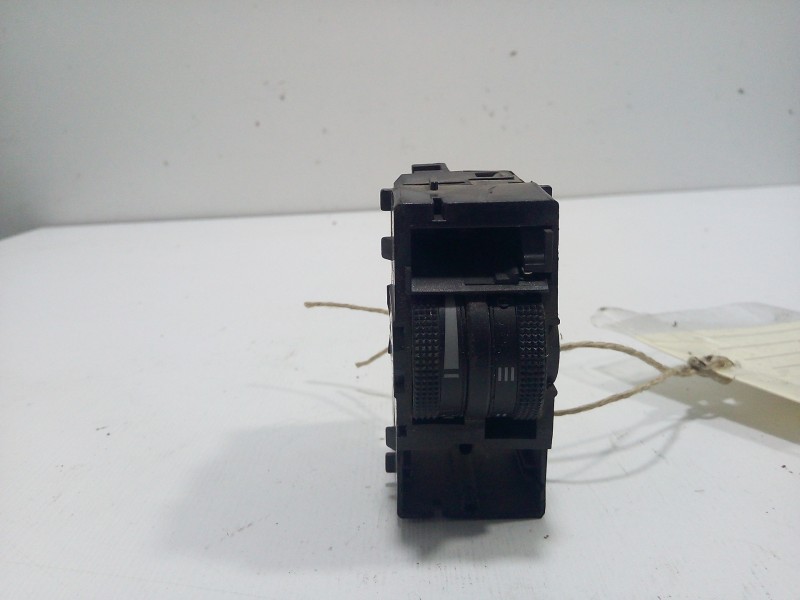 Recambio de regulador faros para seat toledo (5p2) 2.0 tdi referencia OEM IAM 5P0919094A  7.PINES