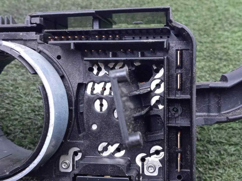 Recambio de mando luces para skoda fabia (5j2 ) 1.2 referencia OEM IAM 7H0953503BL MANDO.DOBLE 