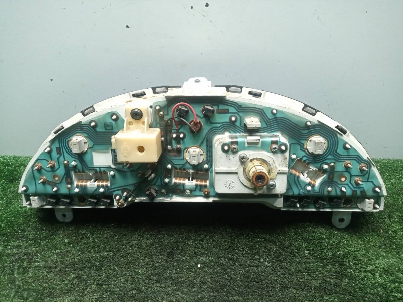 Recambio de cuadro instrumentos para nissan serena (c23m) 2.3 diesel referencia OEM IAM 21067501-248107C111 3.CONECTORES 