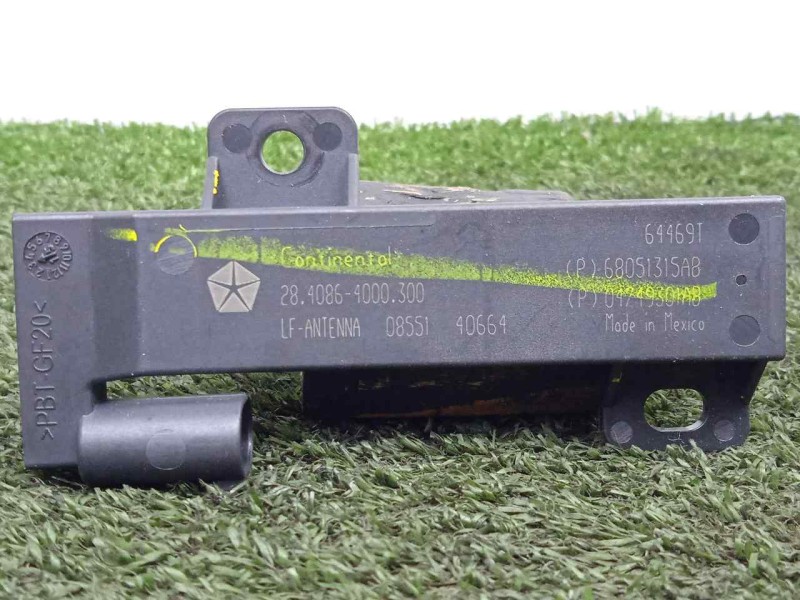 Recambio de antena para fiat freemont (345) 2.0 16v multijet cat referencia OEM IAM 68051315AB-2840864000300  