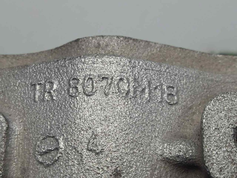 Recambio de soporte motor para volvo s60 lim. 2.0 diesel cat referencia OEM IAM 8070M18  