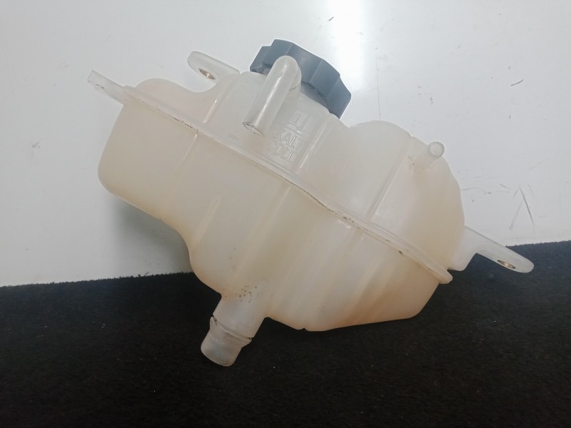 Recambio de deposito expansion para opel corsa e gsi referencia OEM IAM 13436102-39007213-460029937  
