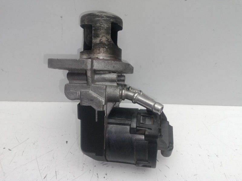 Recambio de valvula egr para bmw serie 1 berlina (e81/e87) 2.0 16v referencia OEM IAM 7810871  