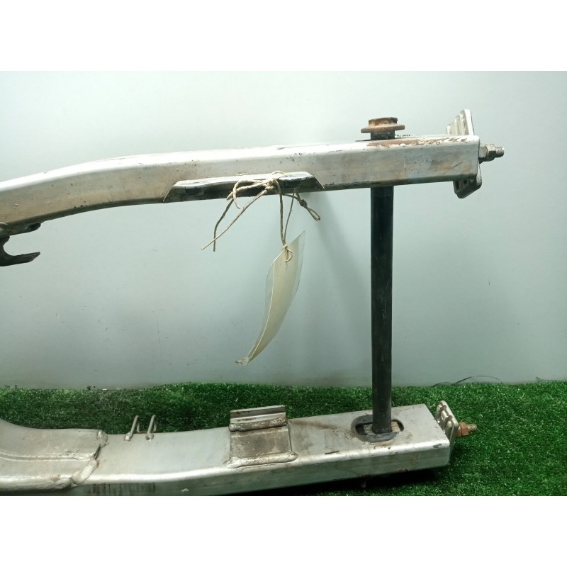 Recambio de basculante para honda transalp/africa twin/varadero referencia OEM IAM 52200MCB960ZA  