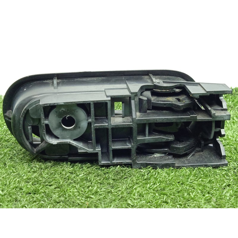 Recambio de maneta interior delantera izquierda para mazda 2 lim. (de) 1.4 diesel cat referencia OEM IAM   