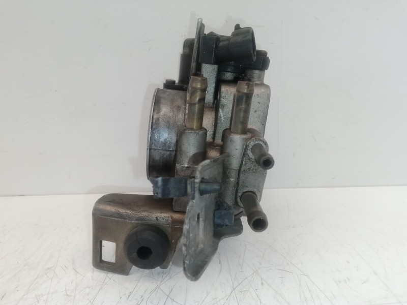 Recambio de caja mariposa para opel vectra b berlina 1.6 16v referencia OEM IAM 90529710  