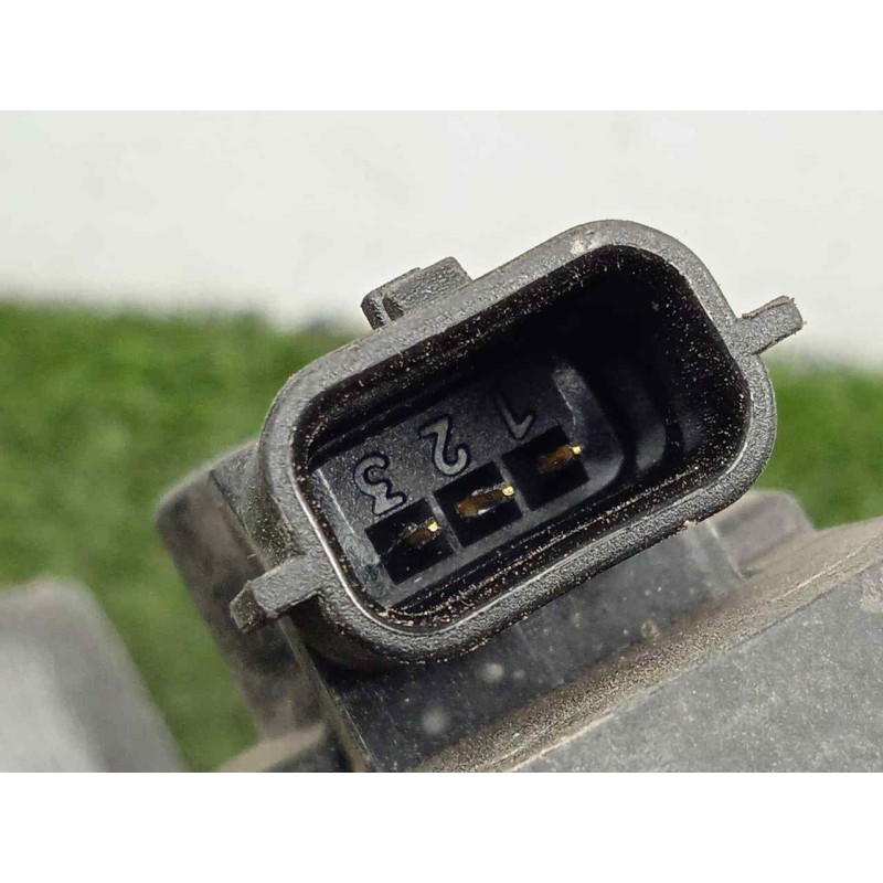 Recambio de faro izquierdo para renault megane ii classic berlina 1.4 16v referencia OEM IAM SINREFERENCIA 02-06 HALOGENO