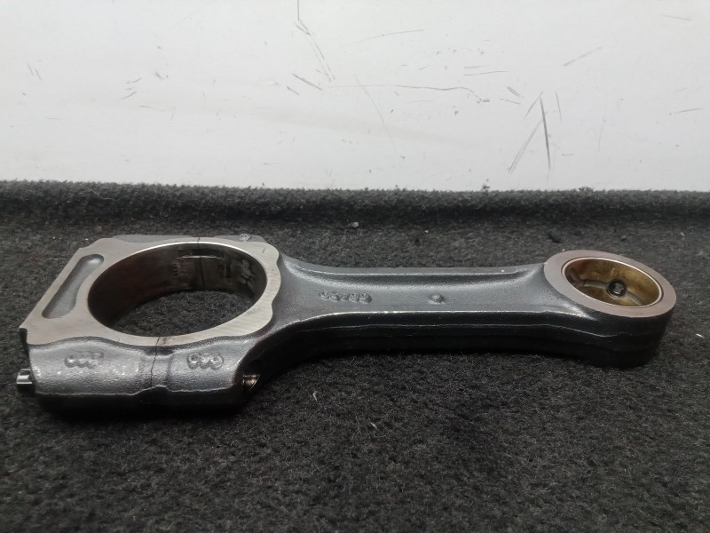 Recambio de biela para ssangyong rodius 2.7 turbodiesel cat referencia OEM IAM 960  