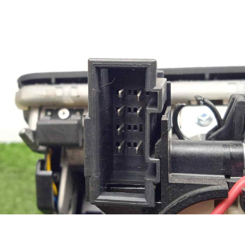 Recambio de pantalla multifuncion para audi a3 sedán(8vs) 2.0 16v tdi referencia OEM IAM 8V0857273M  