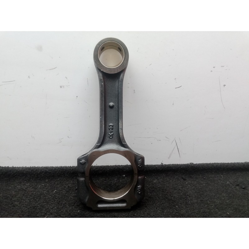 Recambio de biela para ssangyong rodius 2.7 turbodiesel cat referencia OEM IAM 960  
