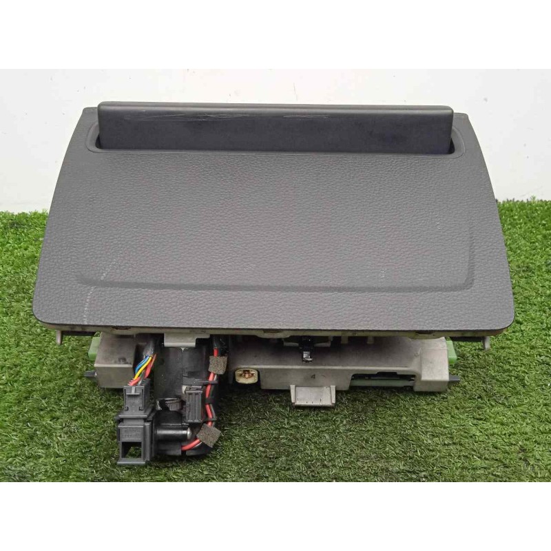 Recambio de pantalla multifuncion para audi a3 sedán(8vs) 2.0 16v tdi referencia OEM IAM 8V0857273M  