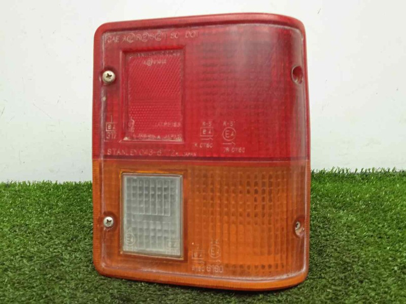 Recambio de piloto trasero derecho para mitsubishi montero (l040) 2.5 turbodiesel referencia OEM IAM SINREFERENCIA COMPLETO 