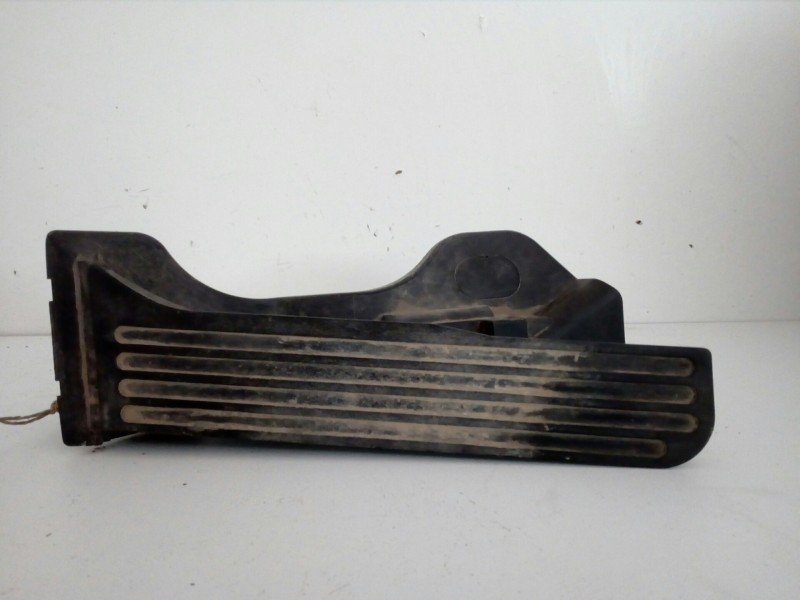 Recambio de potenciometro pedal para seat toledo (5p2) 2.0 tdi referencia OEM IAM 1K1721503M-6PV00889000 HELLA 6.PINES