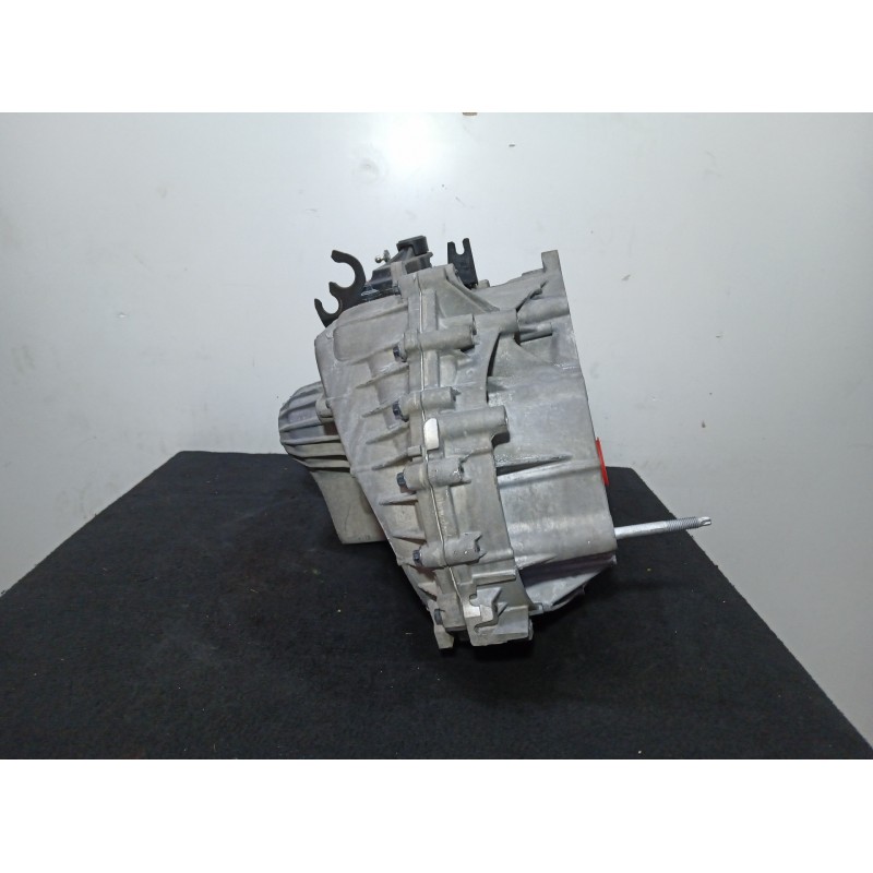 Recambio de caja cambios para volvo s60 lim. 2.0 diesel cat referencia OEM IAM BG9R7002KA 6.VELOCIDADES MANUAL