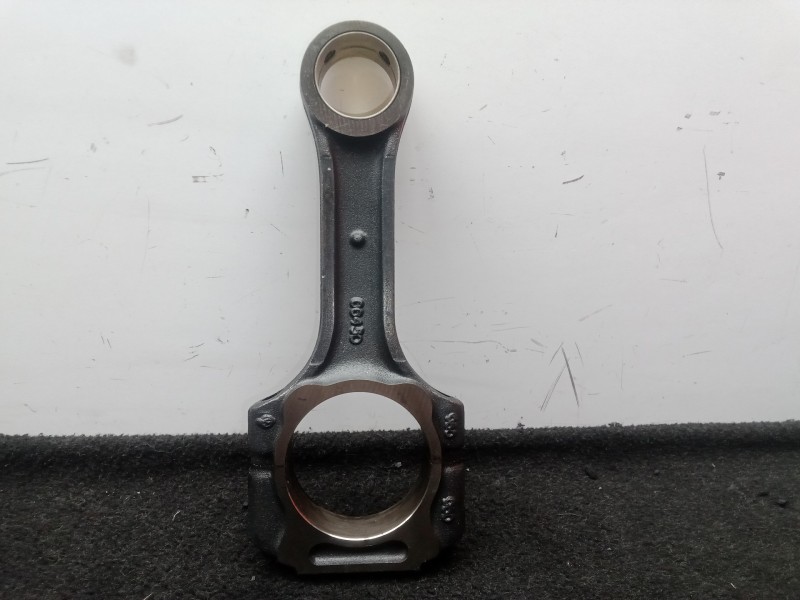 Recambio de biela para ssangyong rodius 2.7 turbodiesel cat referencia OEM IAM 960  