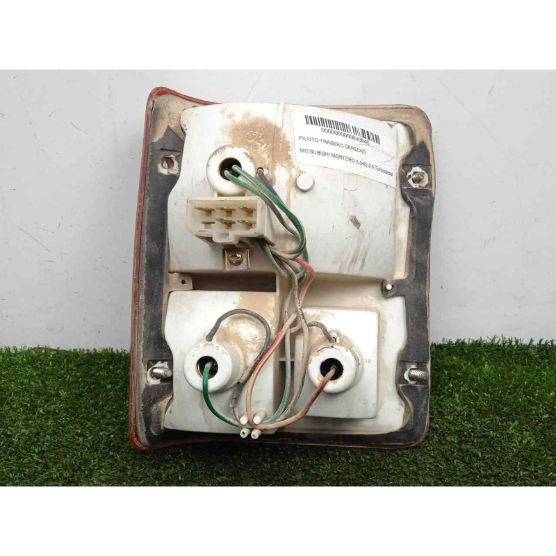 Recambio de piloto trasero derecho para mitsubishi montero (l040) 2.5 turbodiesel referencia OEM IAM SINREFERENCIA COMPLETO 