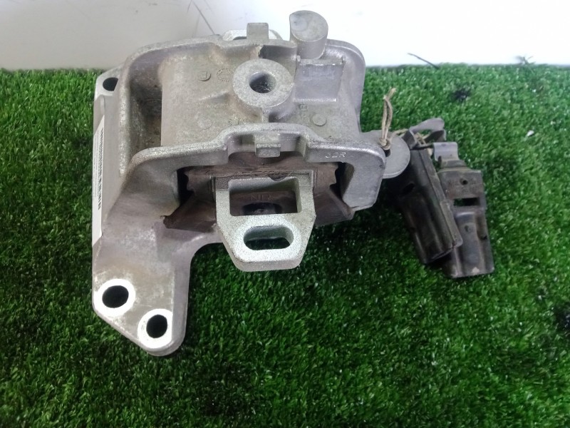 Recambio de soporte motor izquierdo para peugeot 508 2.0 16v hdi fap referencia OEM IAM NOTIENEREFERENCIA NO TIENE REFERENCIA NO