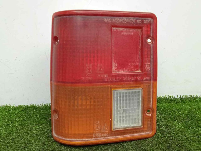 Recambio de piloto trasero izquierdo para mitsubishi montero (l040) 2.5 turbodiesel referencia OEM IAM SINREFERENCIA COMPLETO 