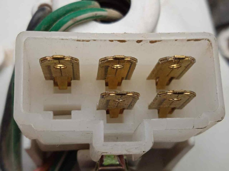 Recambio de piloto trasero izquierdo para mitsubishi montero (l040) 2.5 turbodiesel referencia OEM IAM SINREFERENCIA COMPLETO 