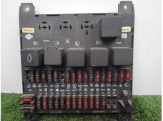 Recambio de caja reles / fusibles para nissan l-80 4.0 referencia OEM IAM 24063D8701  
